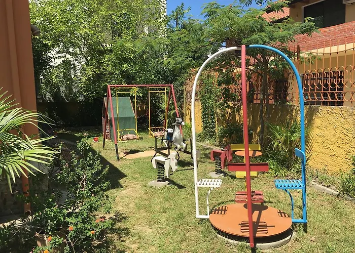 Guroal House Penzion 3*